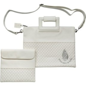 Luxurious pocket for a tallit tefillin in white leather with "my fire" embossing and handles 38*...