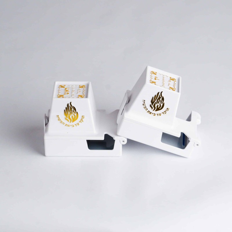 White teffilin case Writing Haesh Cheli Dorée
