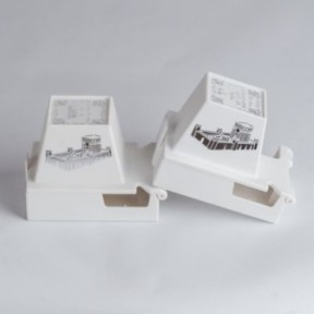 White teffilin box and Habad 4x4 silver temple