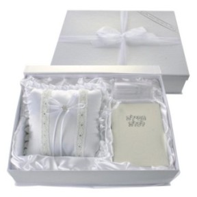 A set for bride and groom in elegant packaging which includes a prayer for the bride, one ,,,,