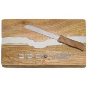 Wooden Challah tray with white epoxy and 41x28 cm knife