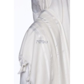 Shiny strip white woolen tith