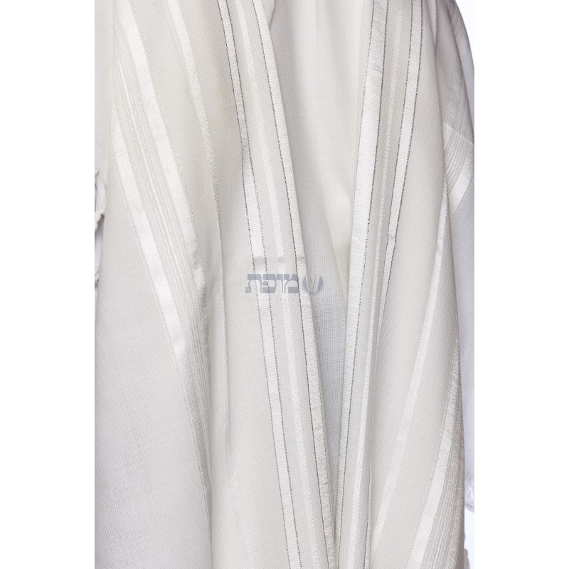 Talith in woolen white strip argente